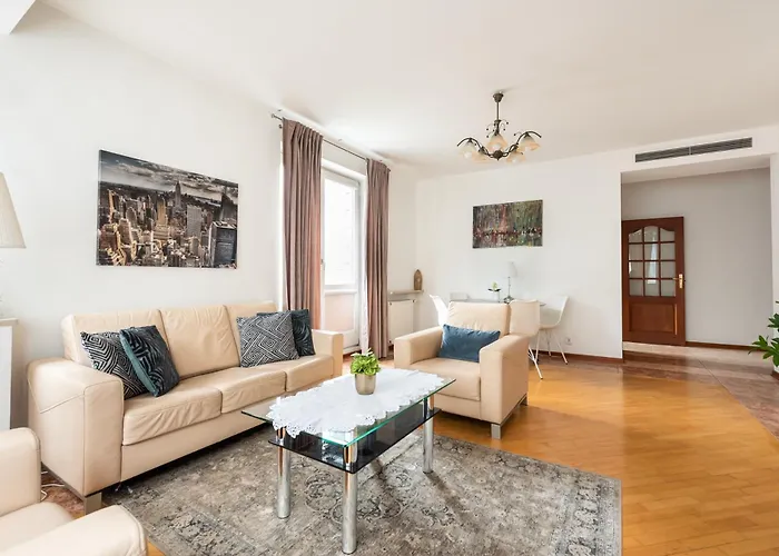 Wola Norblin Spacious Apartment