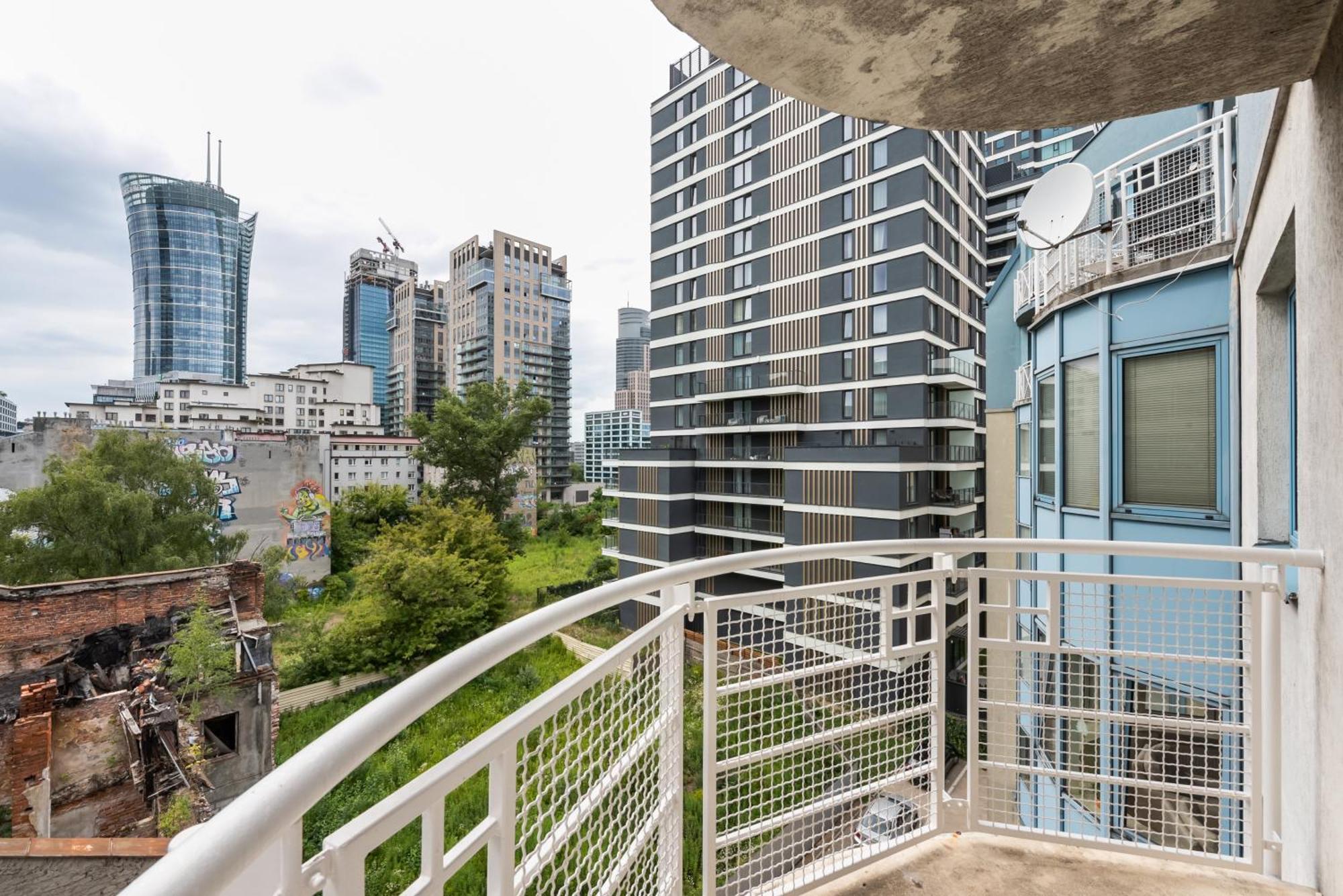 Апартаменти Wola Norblin Spacious
